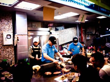 they can have tapenyaki in such small setup.  